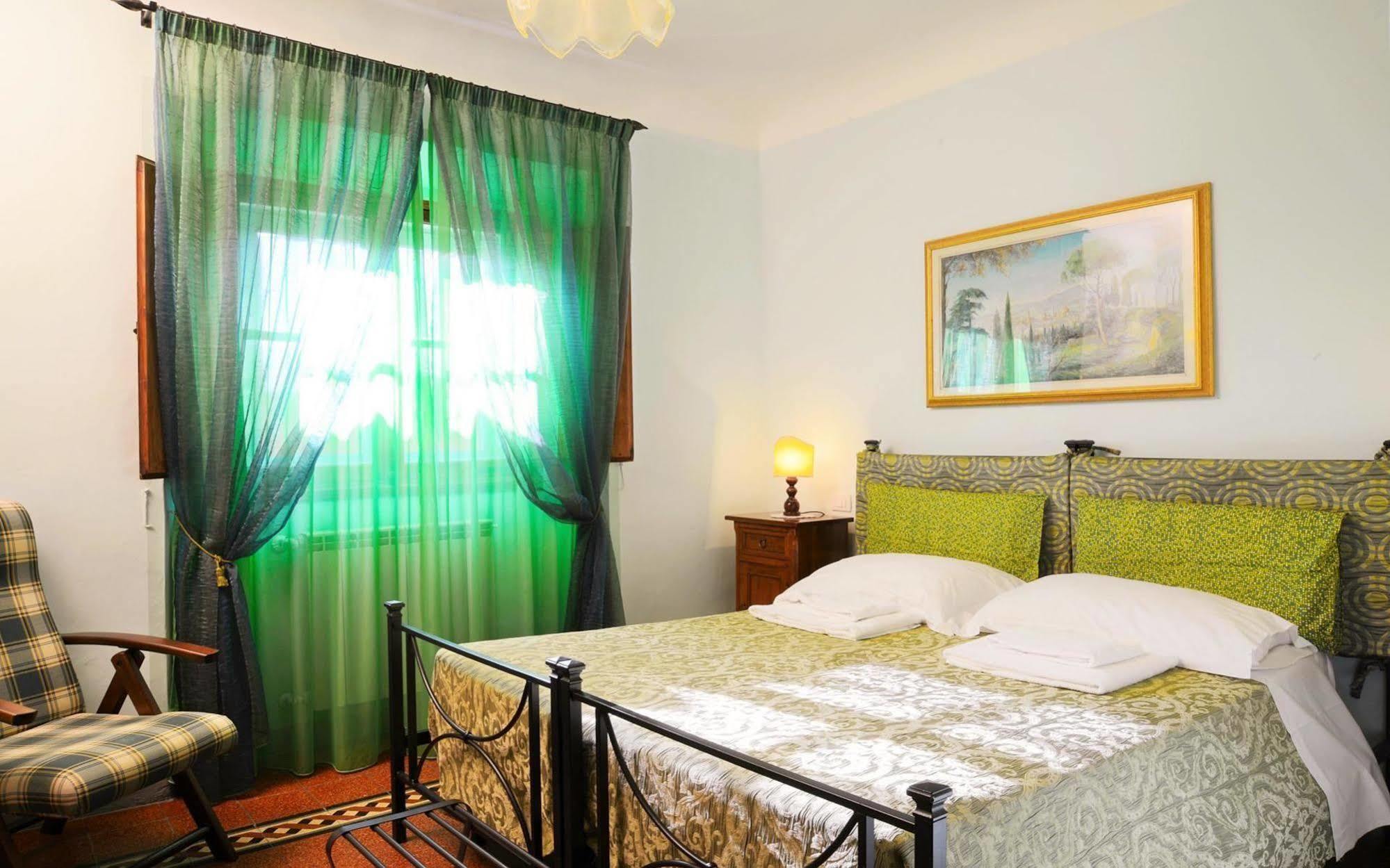 Отель Sani Tourist House Флоренция Экстерьер фото